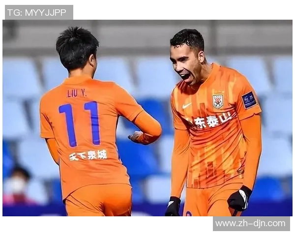 德尔加多错失反击机会被替换下场情绪低落引发关注